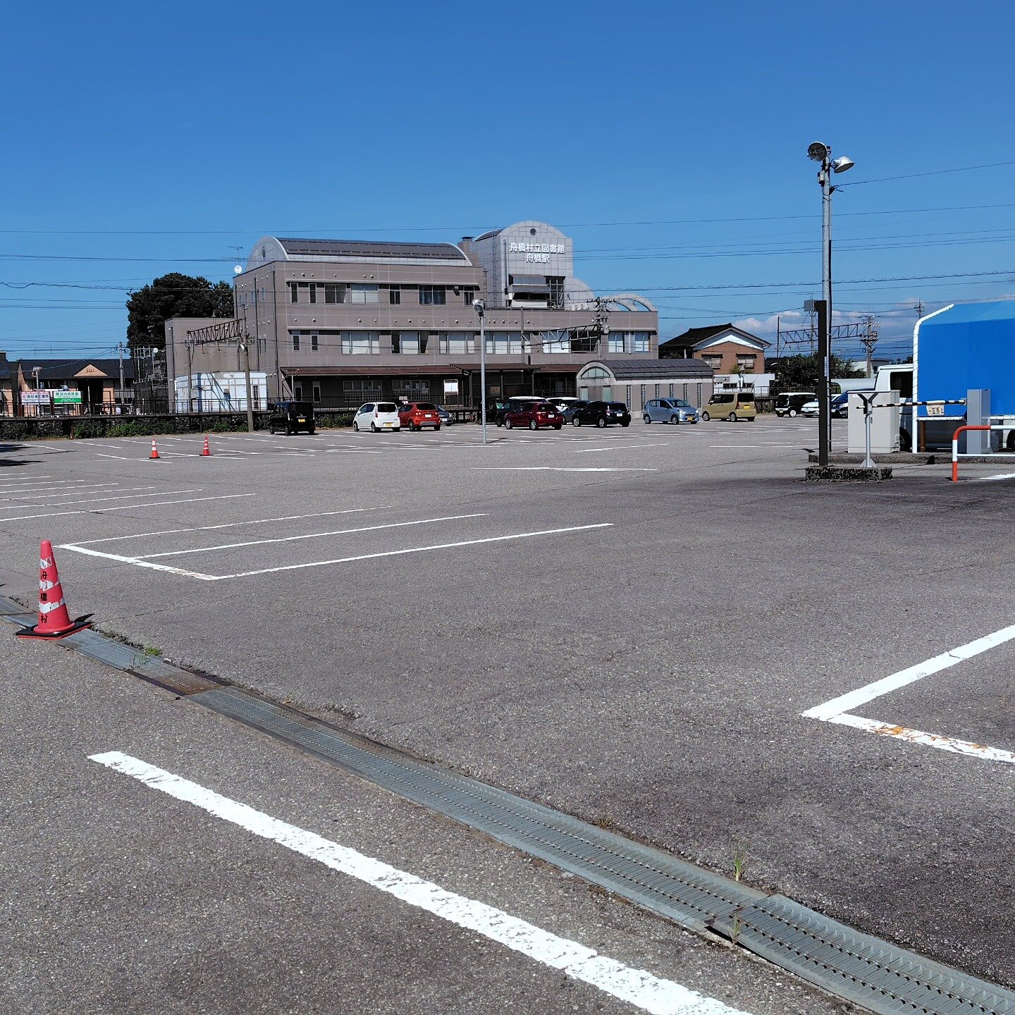船橋駅駐車場.jpeg