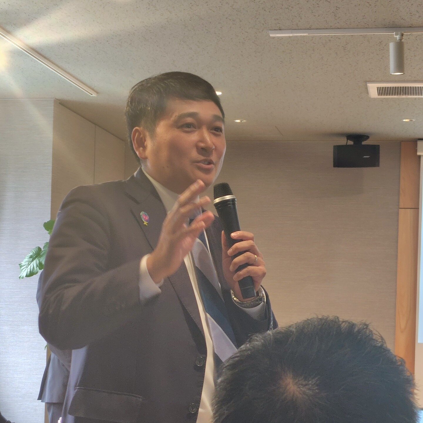 若手村長04.jpg